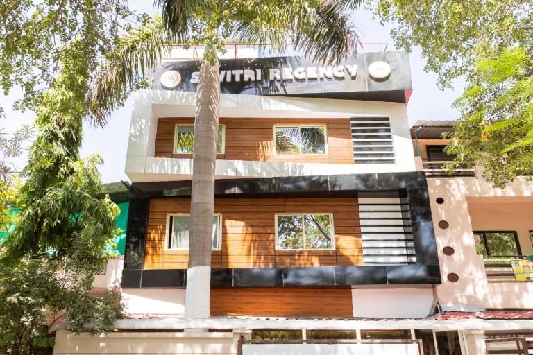 Hotel O Savitri Regency