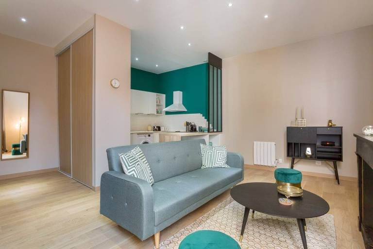 Constantine Furnished apartment Downtown Lyon