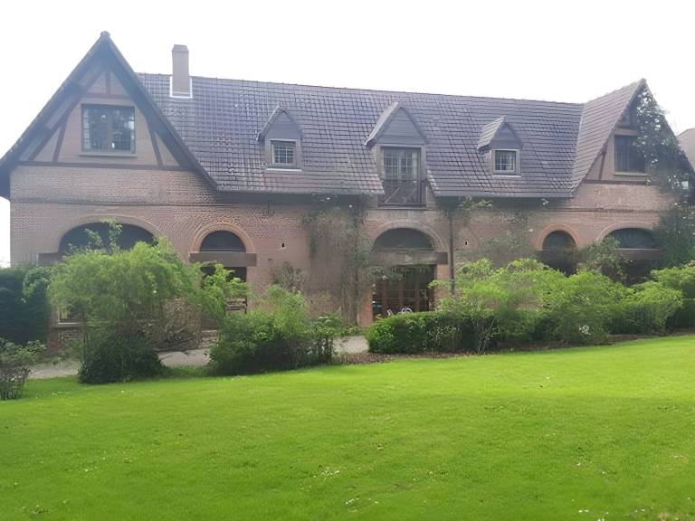 Vacation home with yard | Garden view in Dieppe