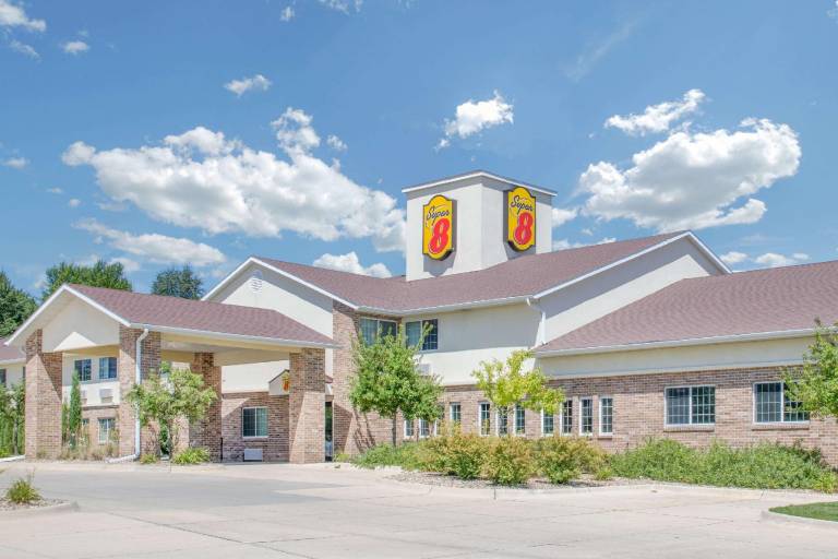 Super 8 By Wyndham Cedar Falls in Cedar Falls, IA