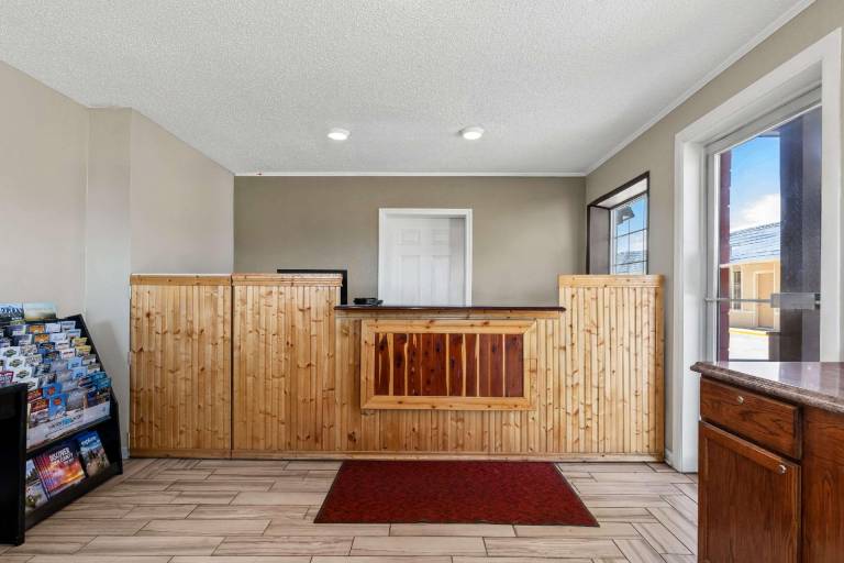 Rodeway Inn Hermiston - Umatilla — photo 3