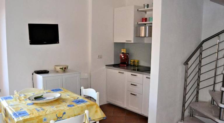 Apartment with terrace — photo 3
