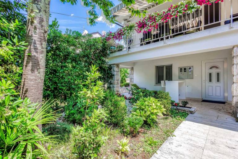 Apartment Moracea near the beach — photo 4
