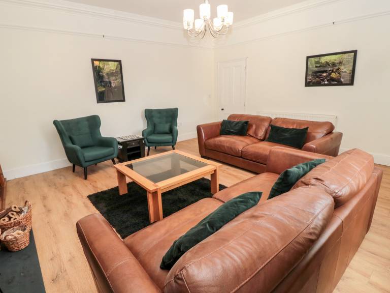 Cottage with 4 rooms for 8 persons — photo 5