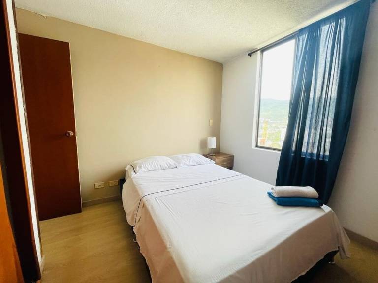 Cali Vacation Rentals from 19 HomeToGo