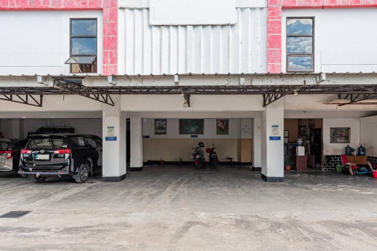 Dancenter Ilir Barar I Near Rumah Sakit Islam Siti Khadijah Formerly Maleo Hotel