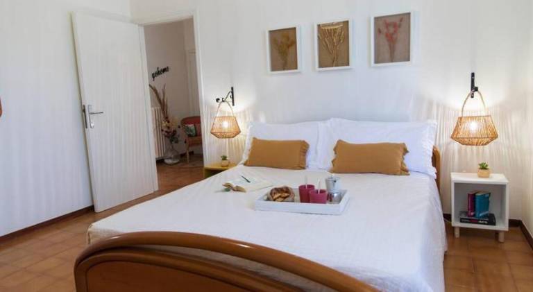 Apartment with 2 rooms for 5 persons — photo 2
