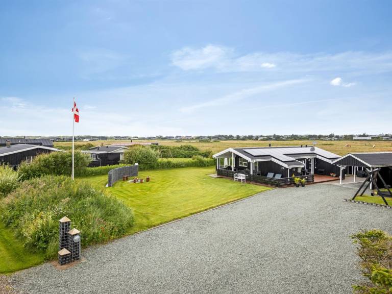 House with sauna & patio — photo 4
