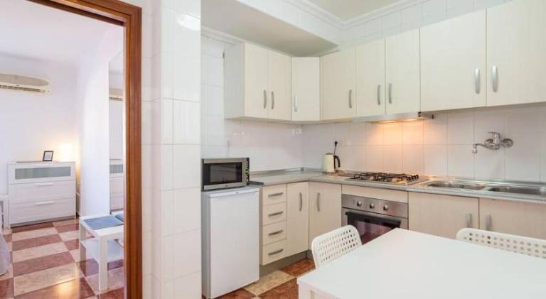 Apartment with 2 rooms for 4 persons — photo 5