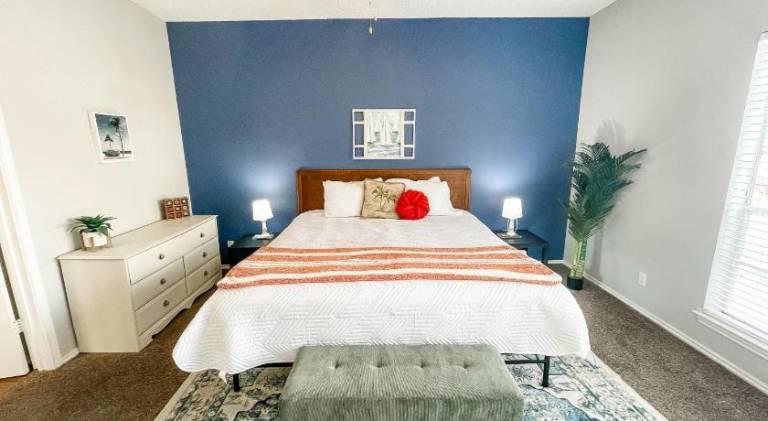 Family Retreat - Near Shopping, Dining & Beach in Corpus Christi, TX