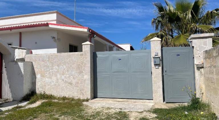 Vacation home with 2 rooms for 4 persons in Manduria