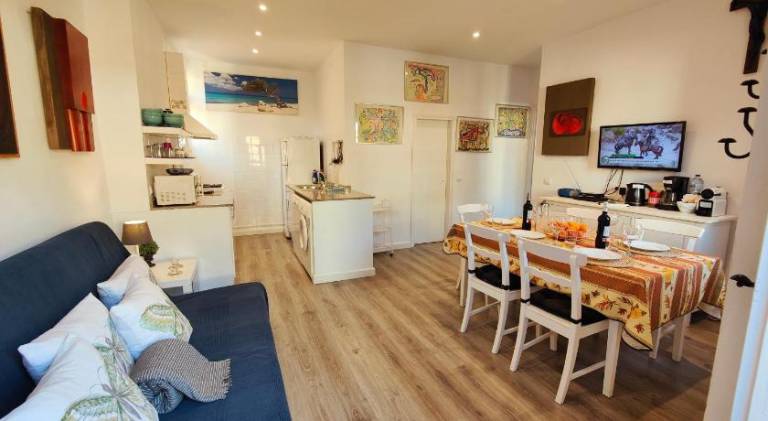 Vacation home | Close to the beach | Pets allowed — photo 3