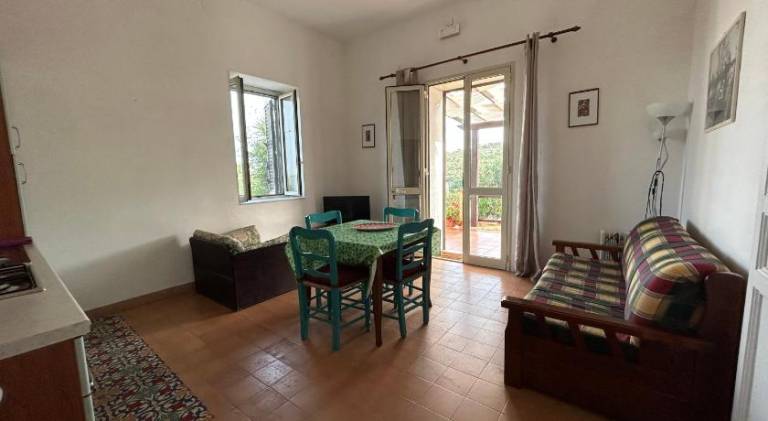 Holiday apartment with garden, barbecue & pool — photo 2