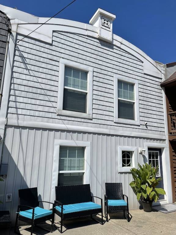 House  Sandusky
