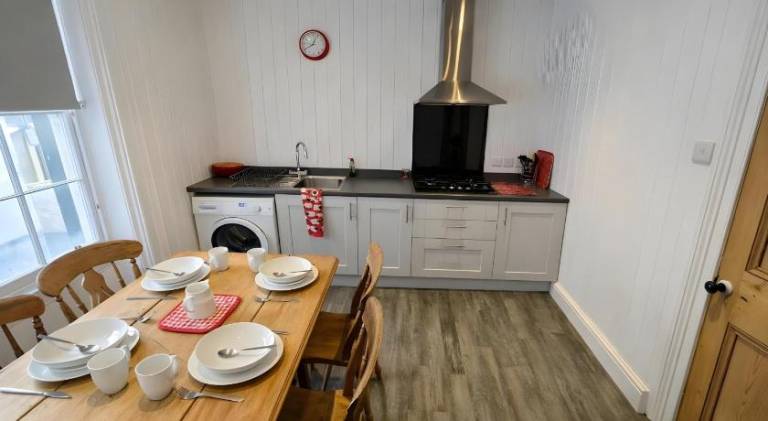 Rental apartment with 2 rooms for 4 persons — photo 3