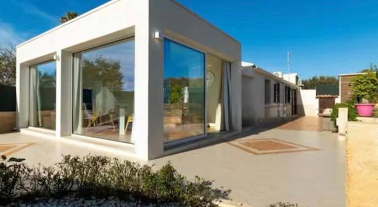 Villa with grill, yard & private pool — photo 5