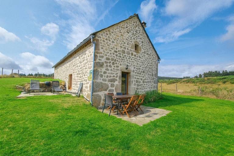 Ferienhaus mit Hund in La Panouse, Languedoc-Roussillon fuer max. 6 Personen
