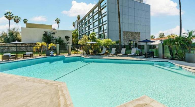 Courtyard by Marriott Los Angeles Woodland Hills — photo 2