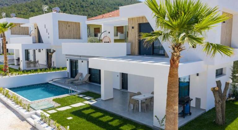 Ample holiday apartment with terrace, private pool & garden | Pet-friendly — photo 5