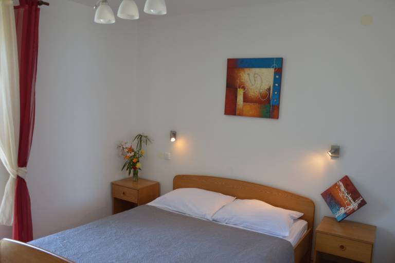 One bedroom apartment near beach Stara Novalja, Pag (A-9396-b) — photo 5