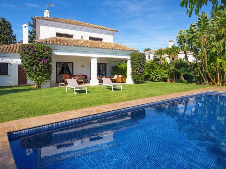 Family-friendly beautiful villa with private pool, patio & BBQ | Sea view | Close to the beach | Pets allowed — photo 3