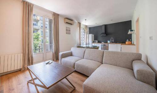 Apartment La Maternitat i Sant Ramon