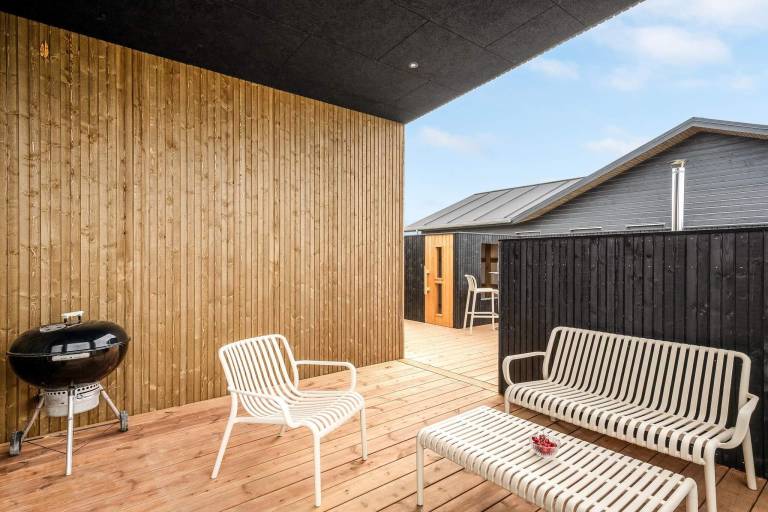 House with sauna & garden in Lokken
