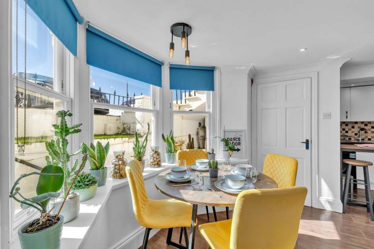 Rental apartment | Close to Brighton Palace Pier — photo 5