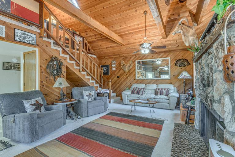 Hot Tub, Spacious Deck: Woodsy Haven in Ruidoso! — photo 5