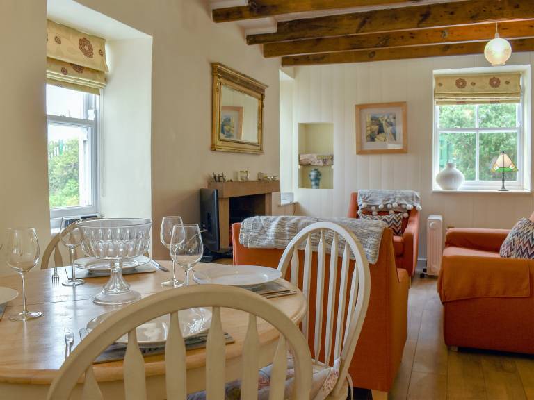 Cottage with yard | Beach view — photo 4
