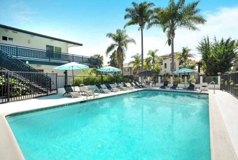 Pacific Crest Hotel Santa Barbara in Santa Barbara, CA