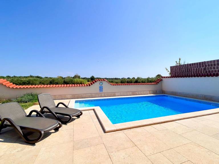 Vacation home with private pool, patio & grill | Pets are welcome — photo 4