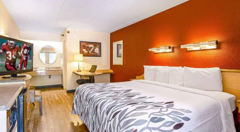 Red Roof Inn Canton — photo 2