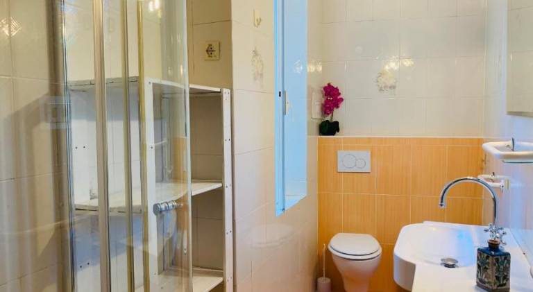 Rental apartment with 2 rooms for 5 persons — photo 2