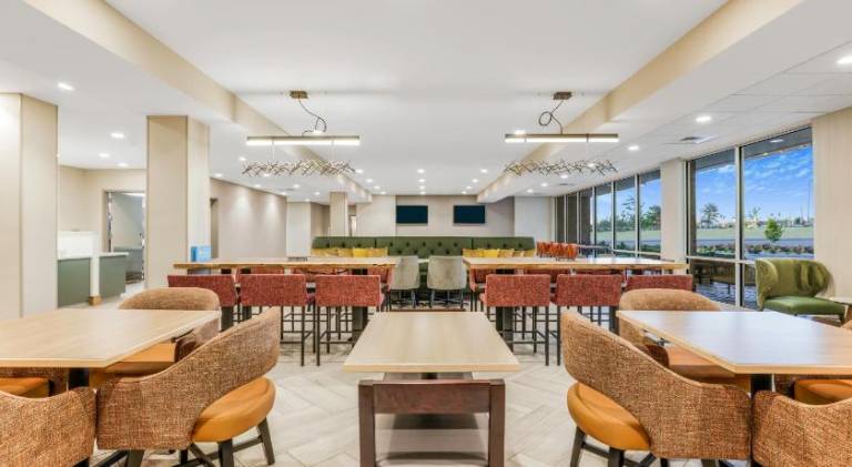 Home2 Suites by Hilton Madison East — photo 5