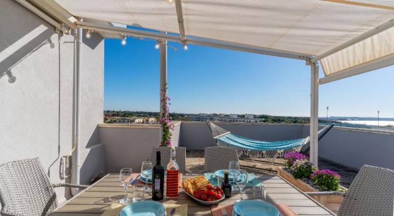 Rental apartment with 2 rooms for 4 persons in Alezio