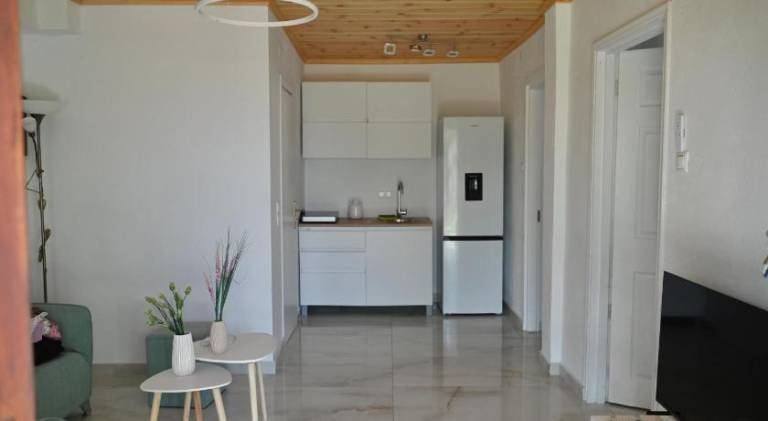 Vacation home with yard & patio | Pet-friendly — photo 4