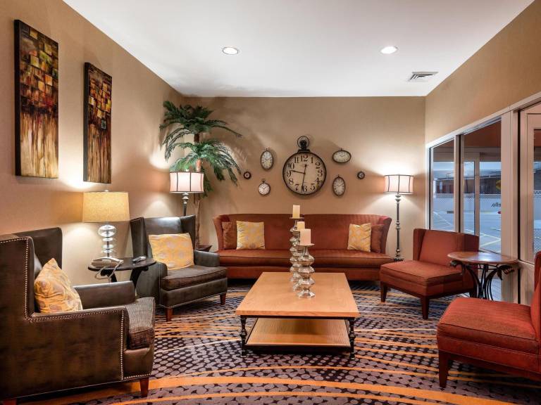 Hampton Inn Charlotte-Uptown — photo 2