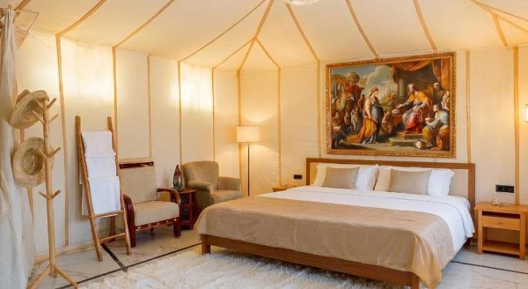 Pleasant tent with patio, garden & BBQ | Pets allowed in Merzouga