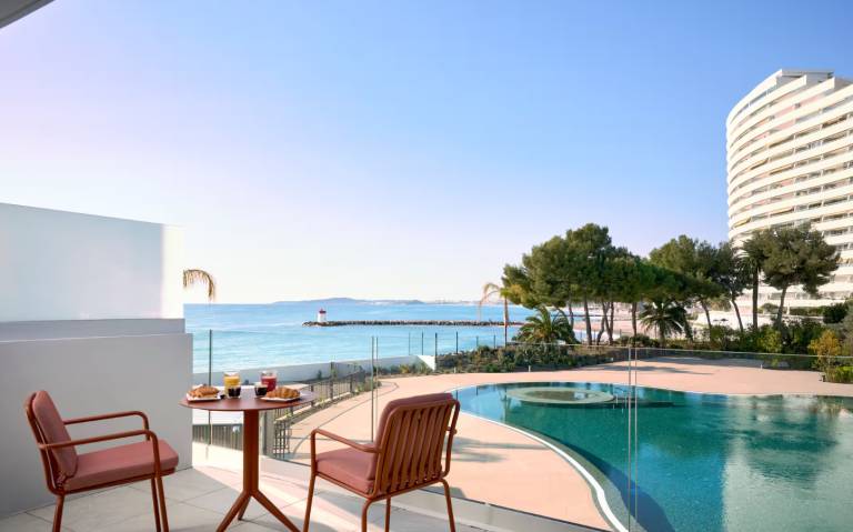 Marina Baie des Anges Hotel, Curio Collection by Hilton — photo 3