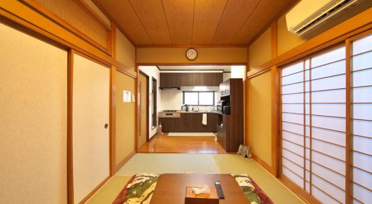 Villa with 2 rooms for 8 persons — photo 4
