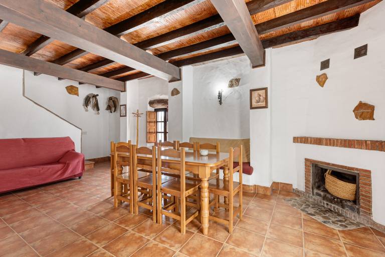 Country House 'La Cochera' with Lake View, Shared Pool and Wi-Fi — photo 3