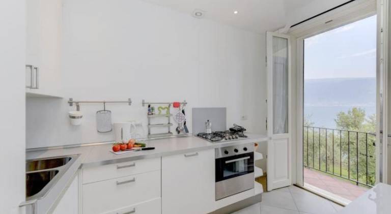 Holiday apartment with 2 rooms for 4 persons — photo 3