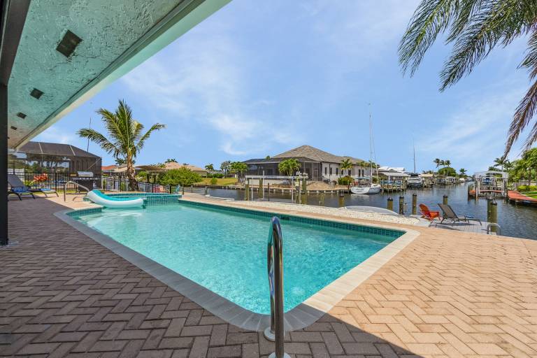 Gulf Access, Beautiful Water Views, Paddle Board, Heated Pool - Villa Manhattan - Roelens — photo 2