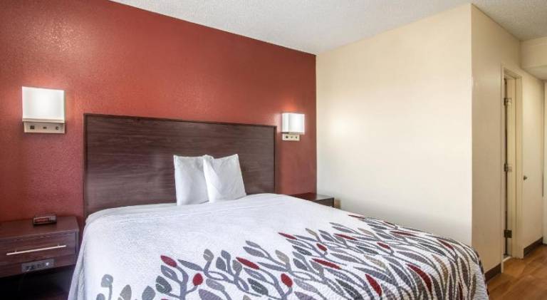 Red Roof Inn El Paso West — photo 2