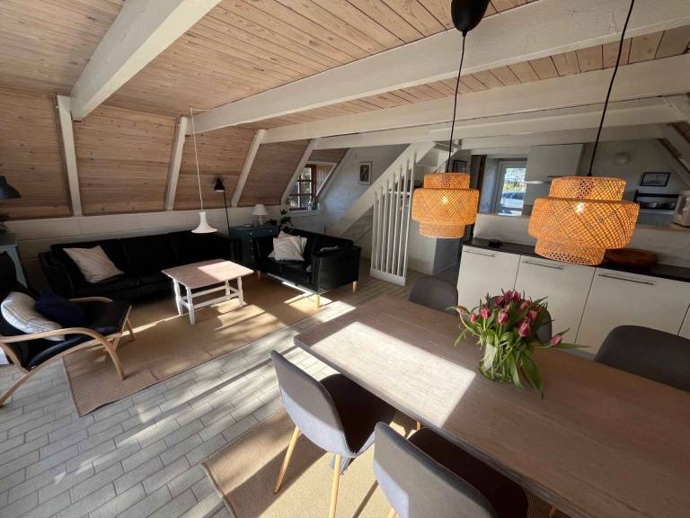 House with barbecue, patio & garden — photo 3