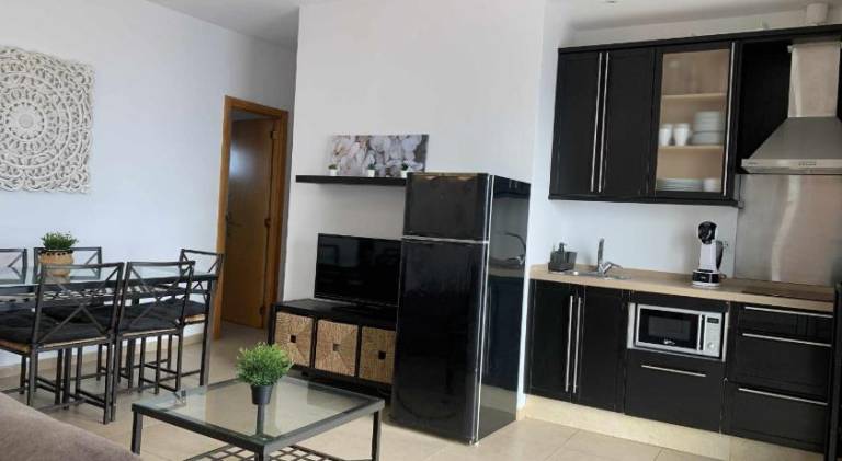 Apartment with garden & pool — photo 4