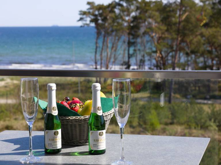 Ferienwohnung mit Meerblick, 2 Schlafzimmern, Sauna und Balkon in Binz