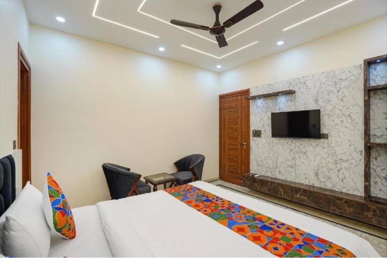 Goroomgo The Grand Mansion Noida — photo 2