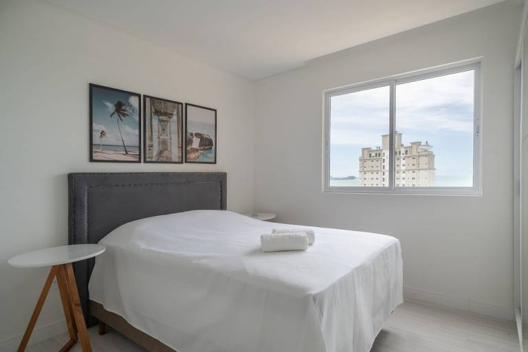 Apartamento Meia Praia